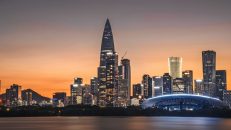 深圳二手房掛牌5.8萬套壓頂 網簽卻沖年內峰值 掛牌均價按月升1.59% 東莞二手價較高峰累跌49%