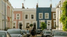 英國樓市9月按月跌0.2% 兩年定息平均5.98% 倫敦房價連續11個月下滑