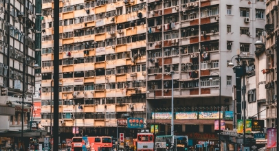 恒地中期基礎盈利升66% 物業銷售增兩倍 學生公寓舊樓改造潮成市場新焦點